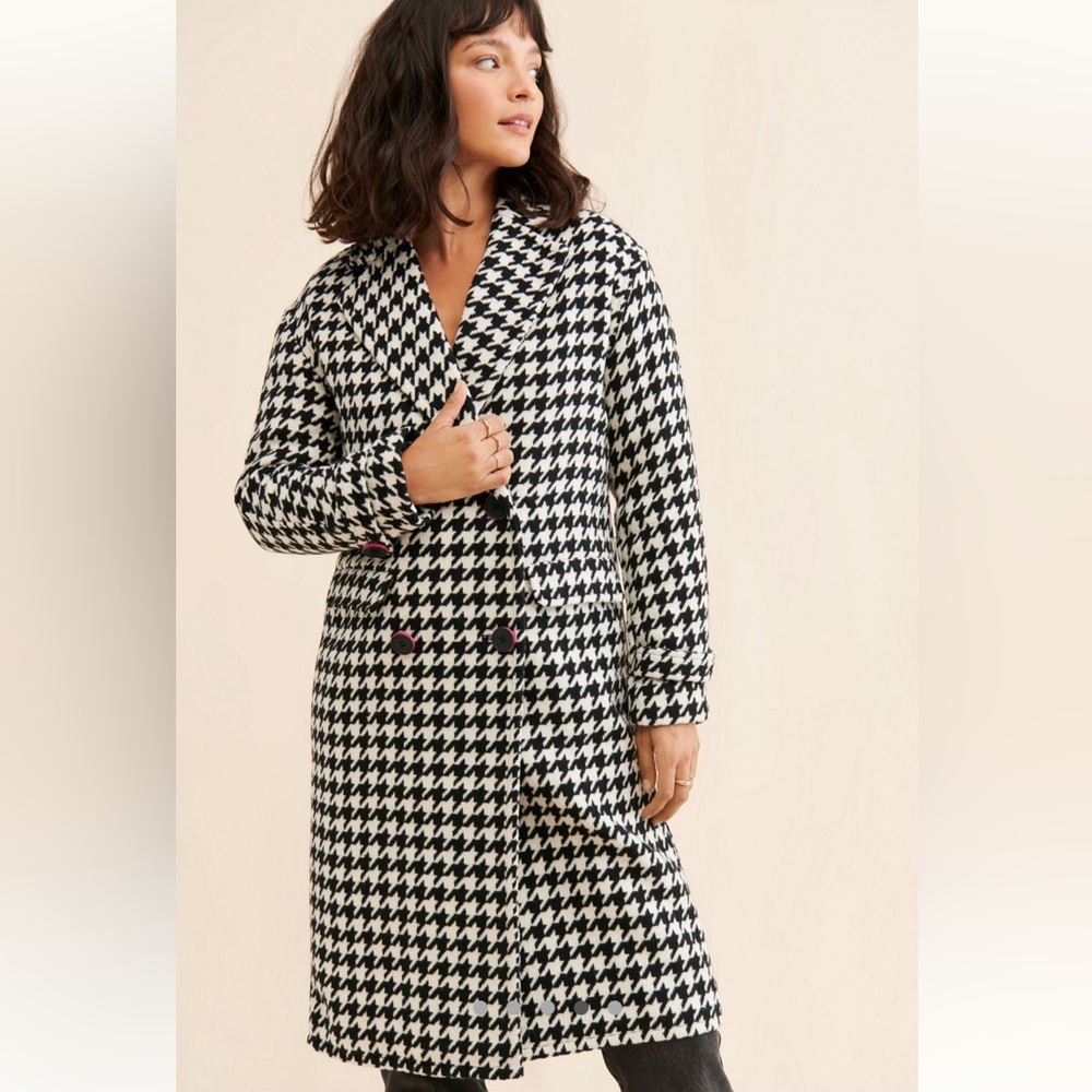 NVLT Black and White Houndstooth Coat
